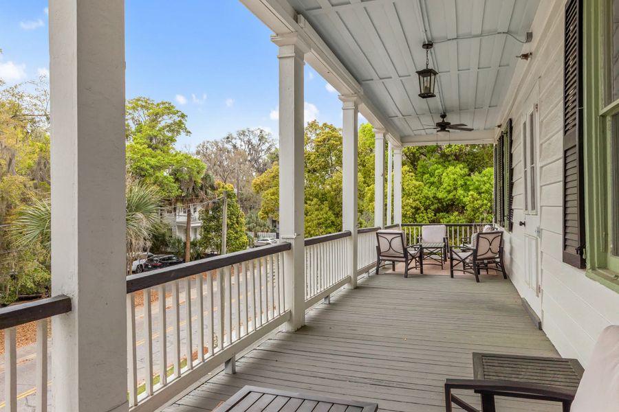 Balcony with seating