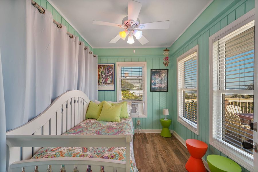 Bedroom 3: Twin Bed