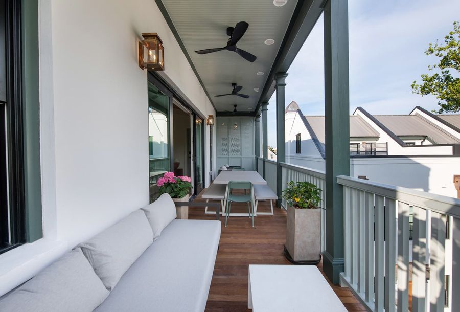 Spacious balcony with plenty of seating