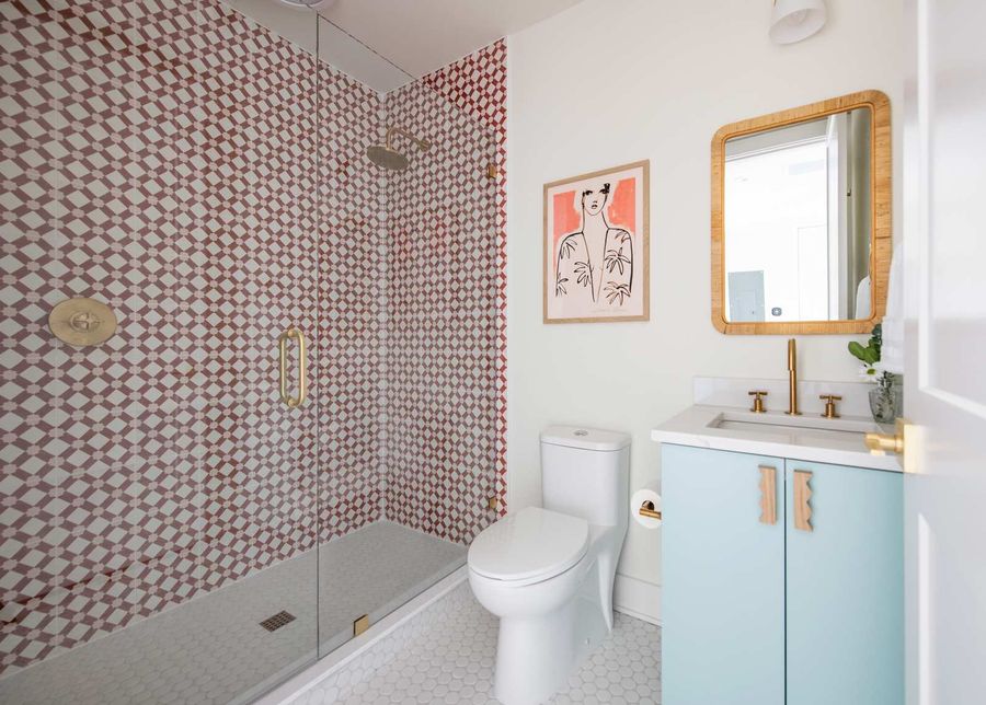 Bathroom 1: Walk-in shower