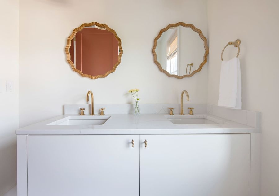Bathroom 4: Double vanity