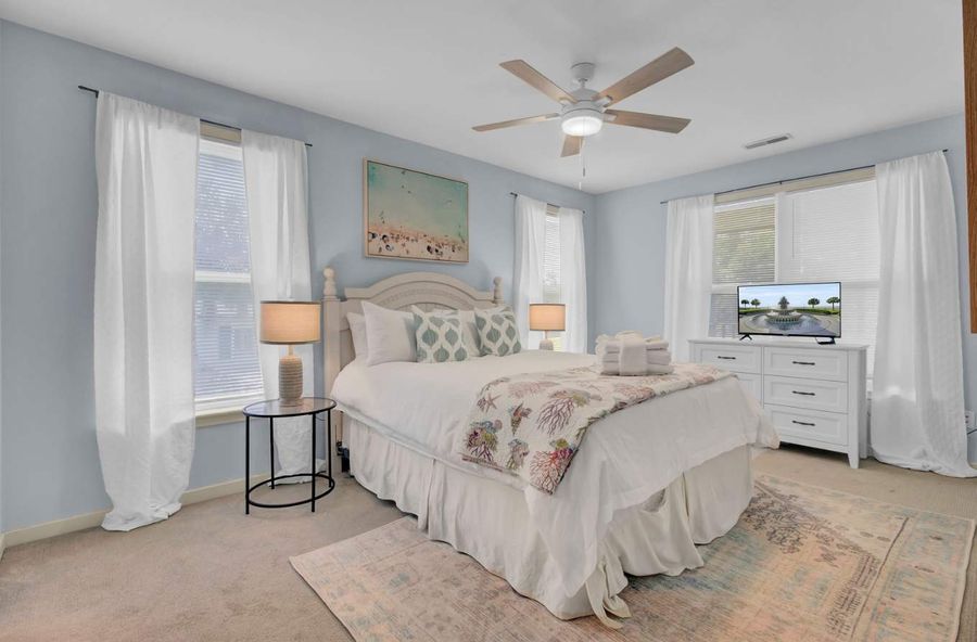 Bedroom 3: Queen Bed + TV