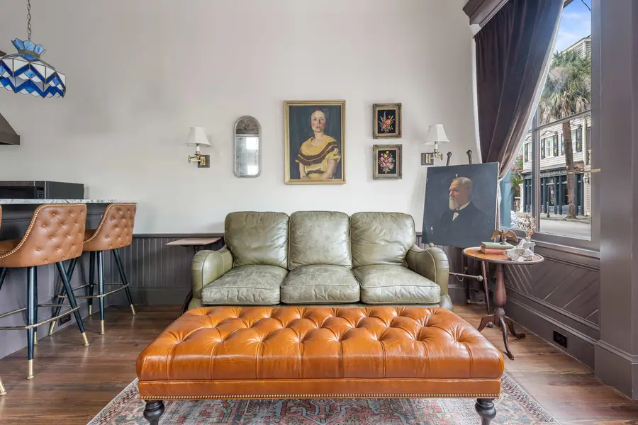 Spacious living room with seating for your entire group + TV!