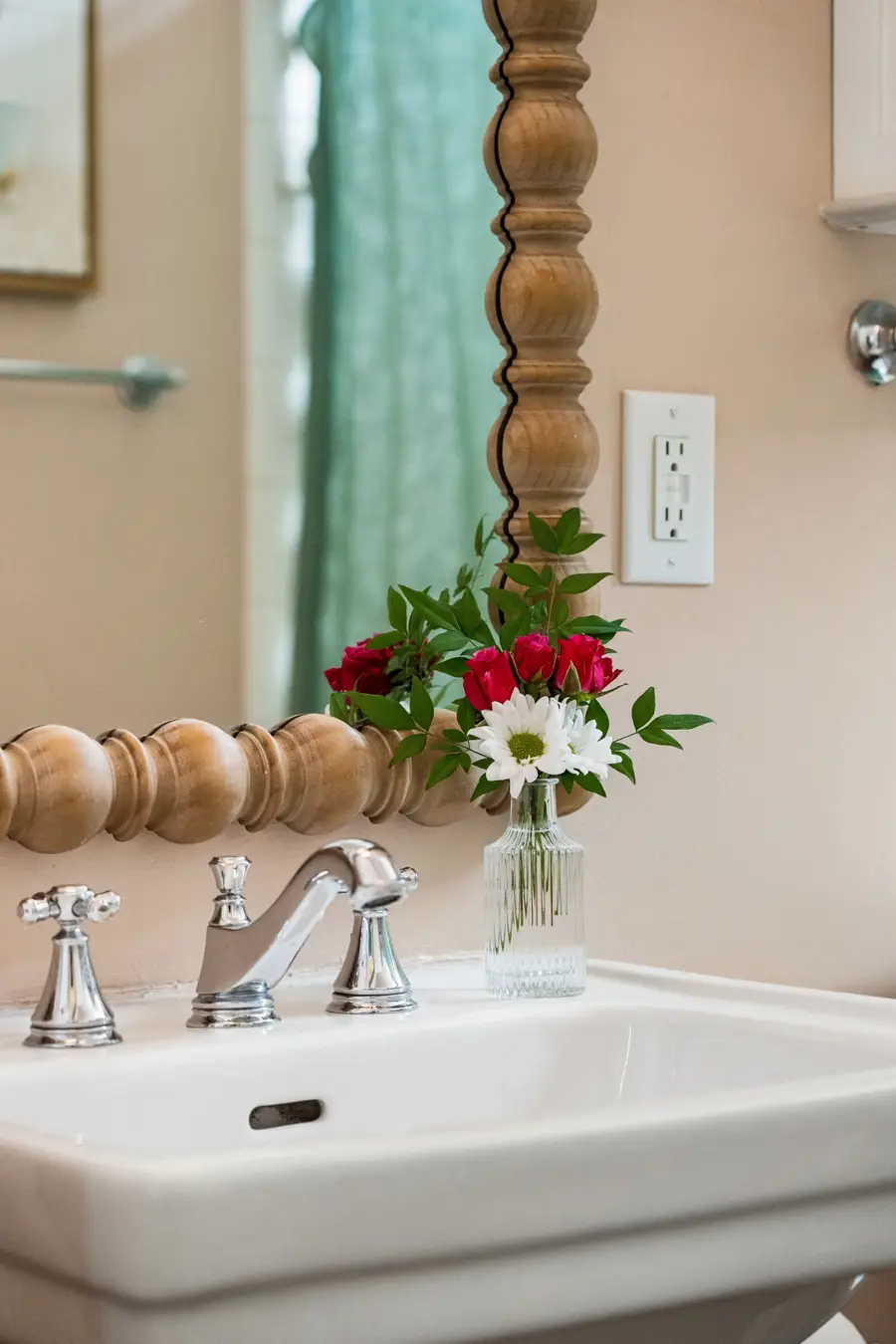 Bathroom #1: Complete with a versatile shower and tub combination for every guest's preference.