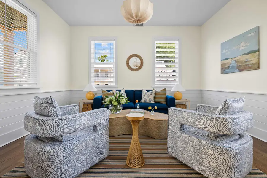 A large, inviting living room with plenty of space for the whole group to gather and unwind together!