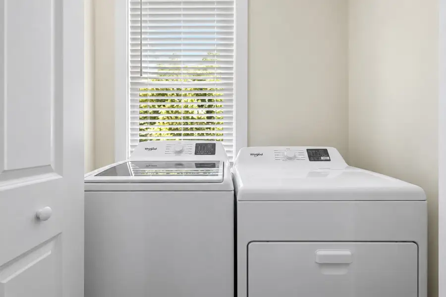 Washer + Dryer
