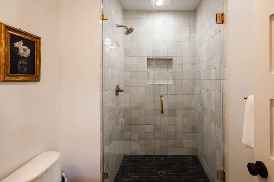 Bathroom 2: Walk-in Shower 