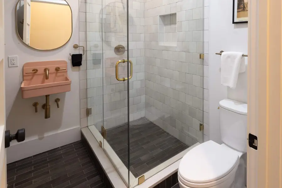 Bathroom 1: Walk-in Shower 