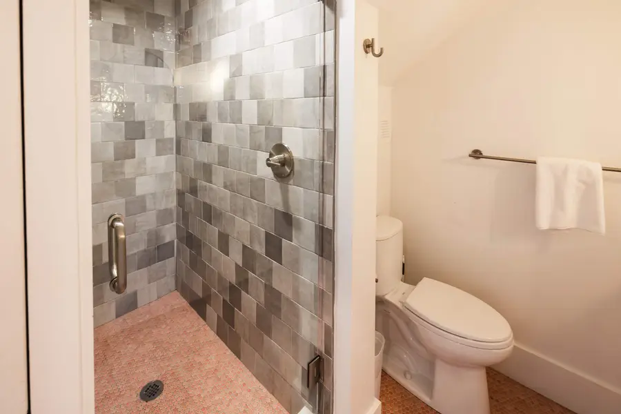 Bathroom 2: Walk-in Shower