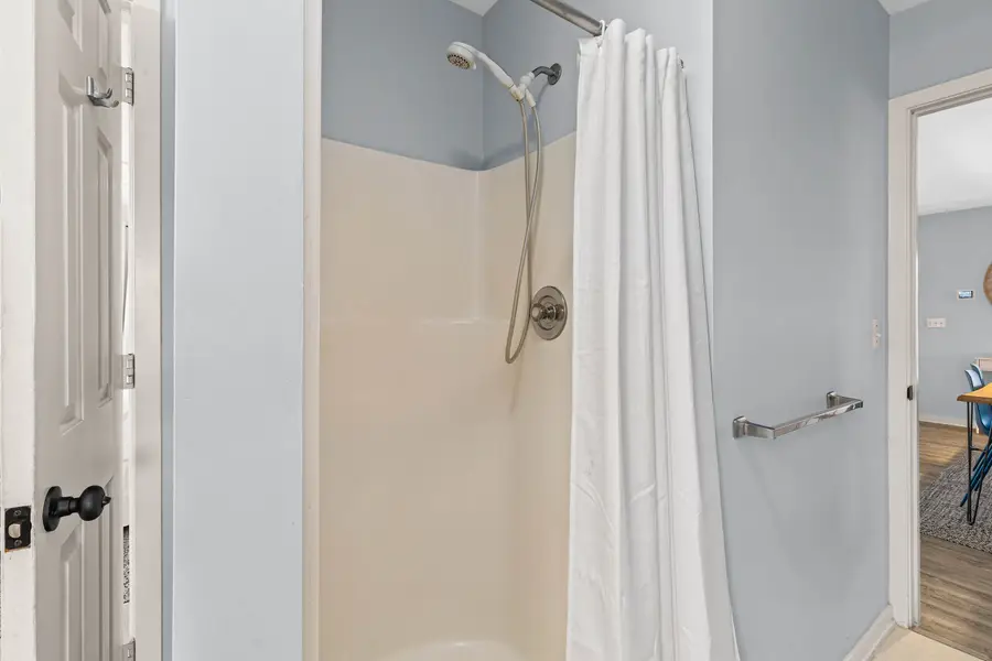 Bathroom 1: Walk-in Shower 