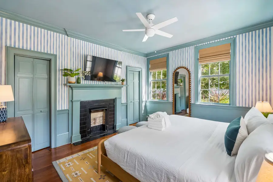 Bedroom #1: King bed + TV + ceiling fan