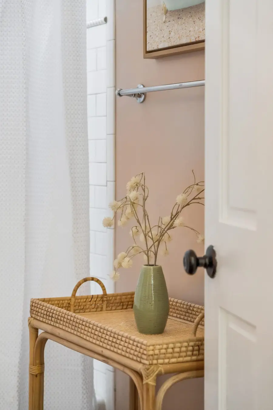 Bathroom #1: Walk-in shower 