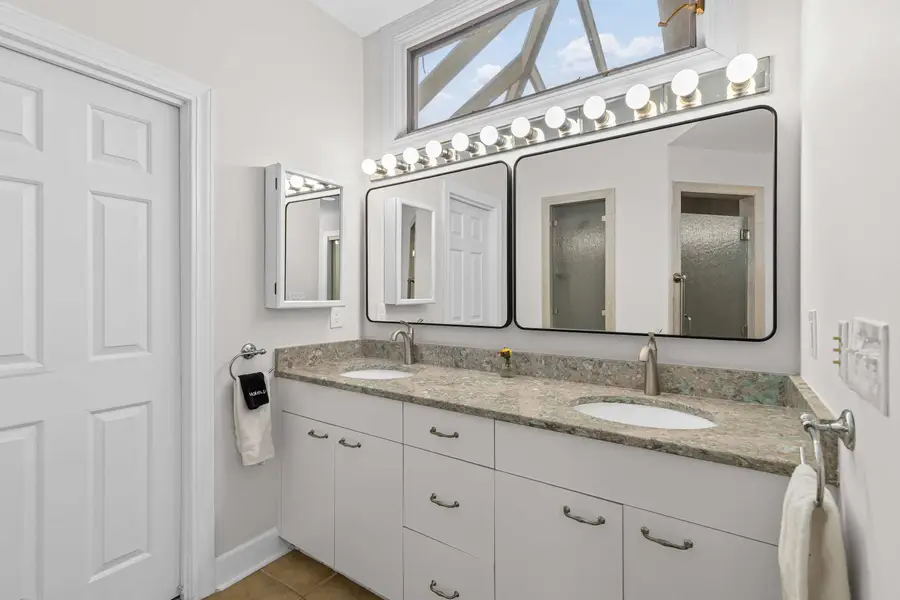Bathroom 1: Walk-in Shower 