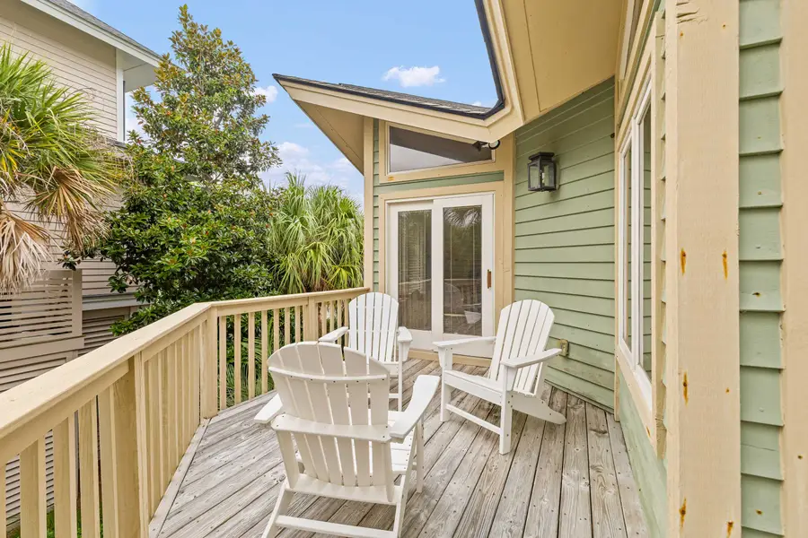 Outdoor seating area off the downstairs bedrooms 