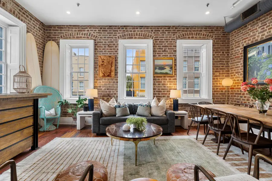 Spacious living room for your group to relax in!