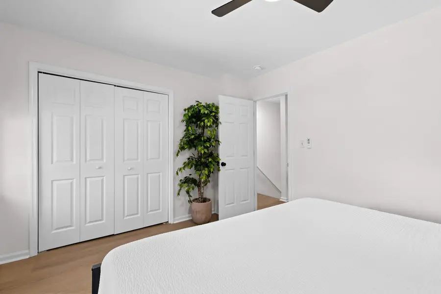 Bedroom 2: King Bed 
