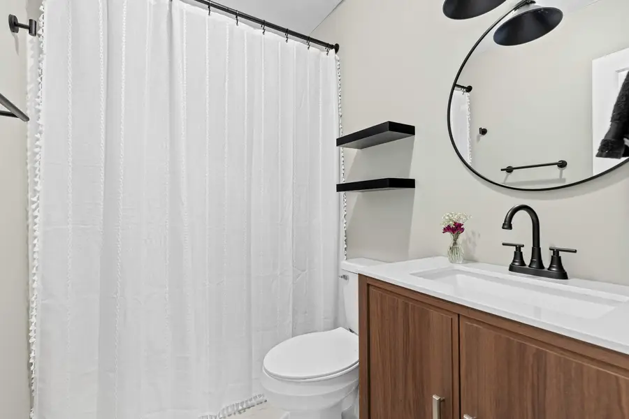 Full Bathroom with a Shower/Tub 