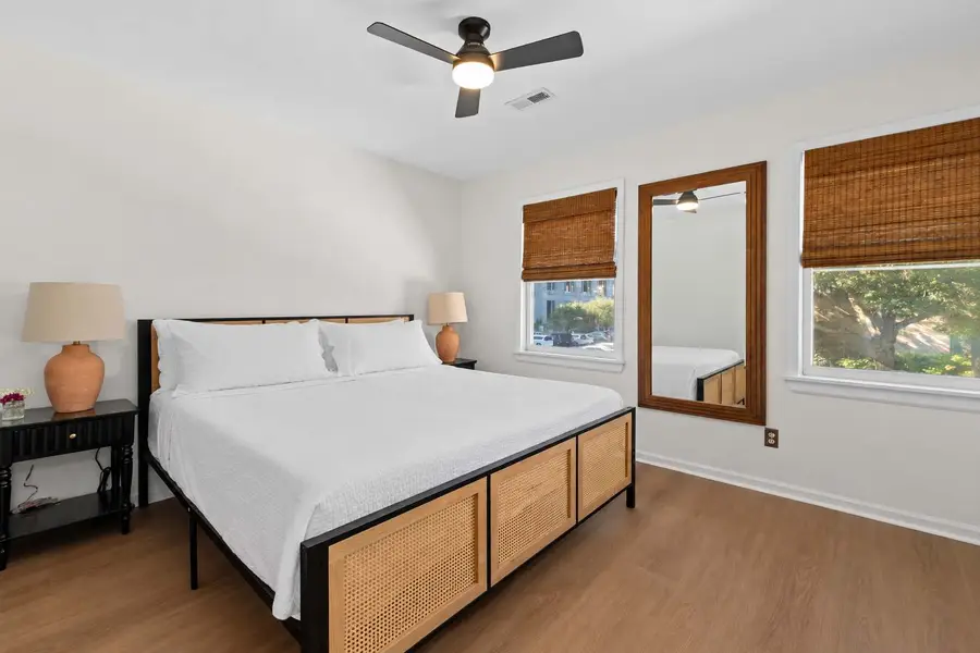 Bedroom 2: King Bed