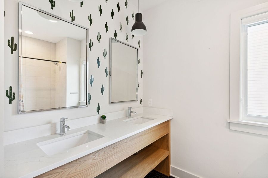 Bathroom #3: Shower/Tub Combo + Double Vanity 