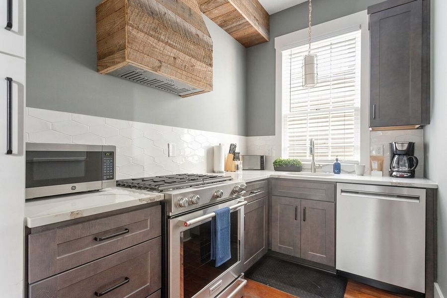 Kitchen #2: Fully stocked with everything you need