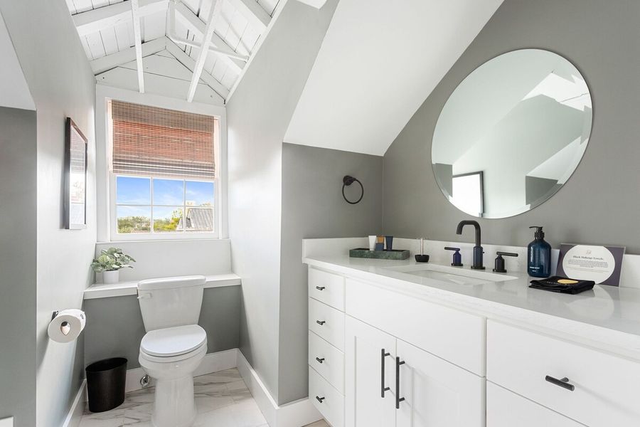 Bathroom #4: Walk-in shower