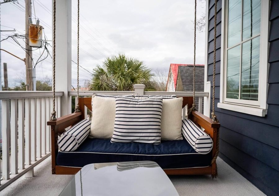 Daybed swing on top balcony