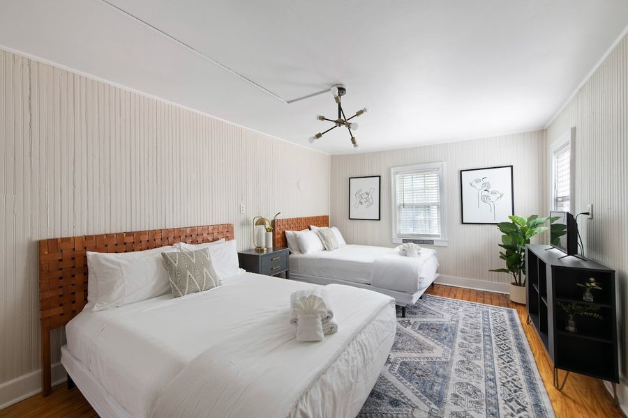 Bedroom #4: Two Queen Beds + TV