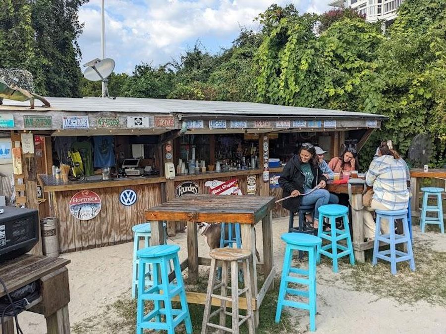 Roadside Bar & Grill Image