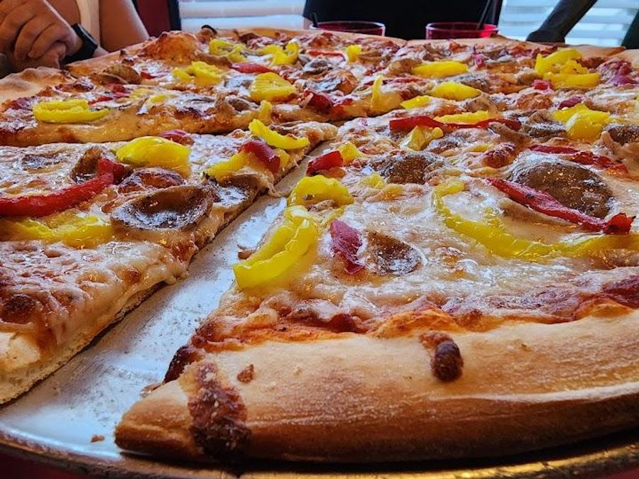 Lucky 12 Tavern Image