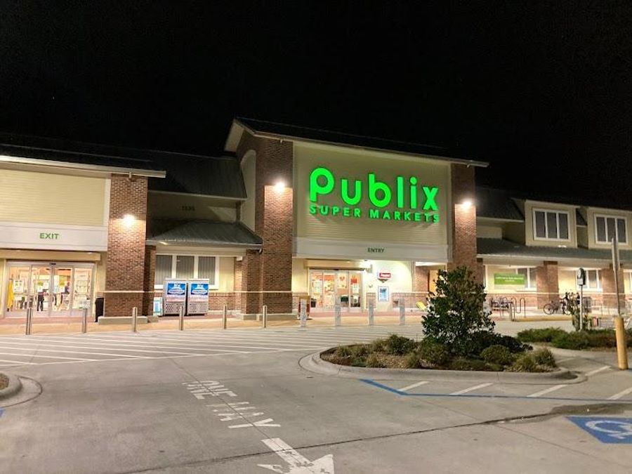 Publix Super Market at First Flight Square Image