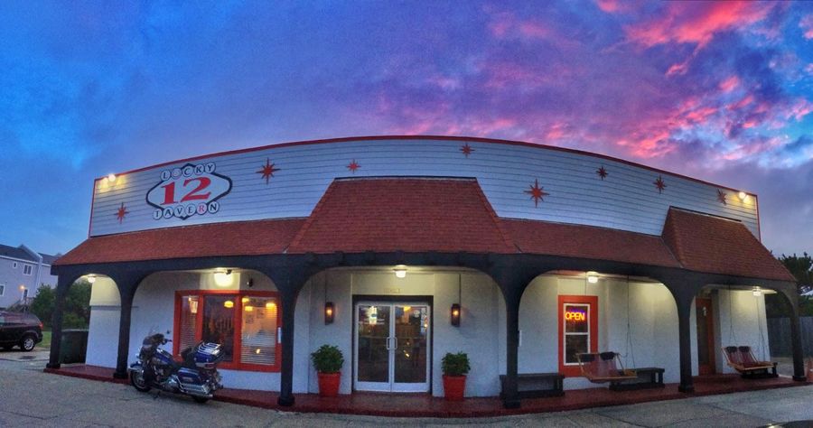 Lucky 12 Tavern Image
